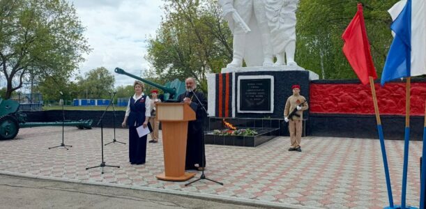 Настоятель храма принять в торжественном митинге по случаю празднования 80-ой годовщины победы в Великой Отечественной войне