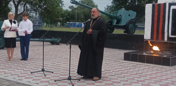 Настоятель храма выступил на мероприятии, посвящённом Дню памяти и скорби.